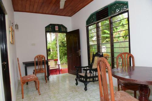 Priyanthi Villa Hikkaduwa