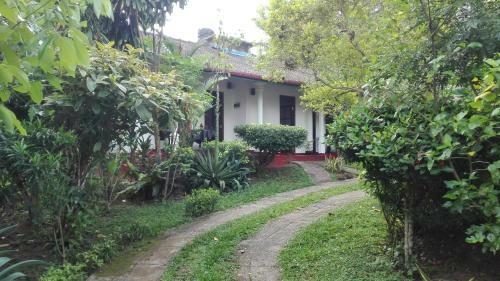 Elisabeth Home Hikkaduwa