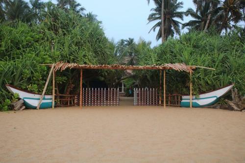 Happy Cocos Beach House