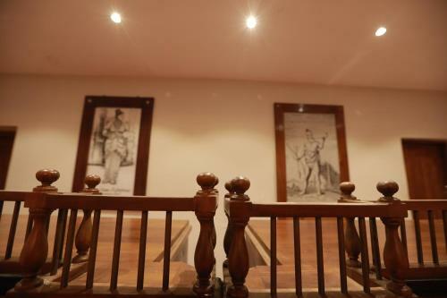 Hotel Earl's Red Kurunegala