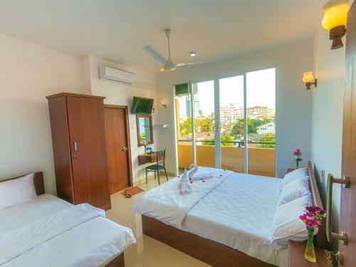 Hotel The Den 23