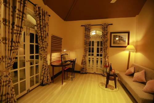 Lodge Mansion In Kandy Valley's
