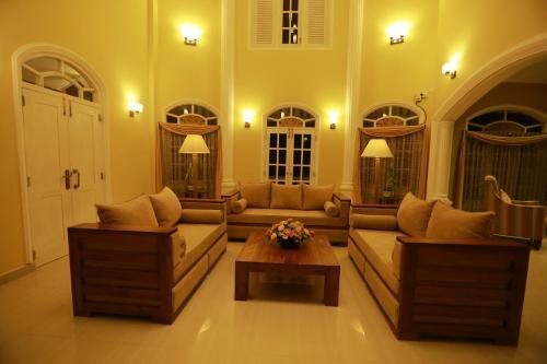 Lodge Mansion In Kandy Valley's