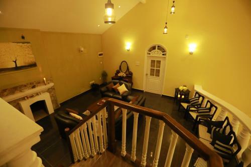Lodge Mansion In Kandy Valley's