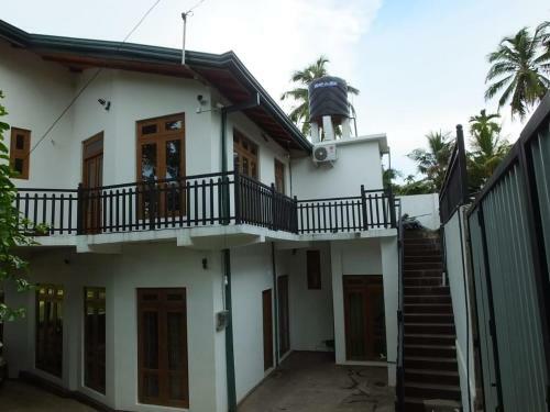 Ray-kos Holiday Home