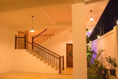Hotel White Camelot