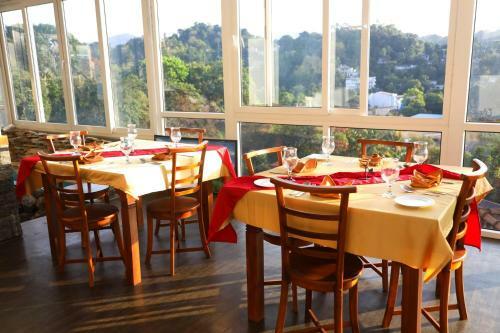 Hotel Crown & Crown Kandy