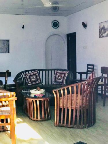 Hostal Surfing Waves Madiha