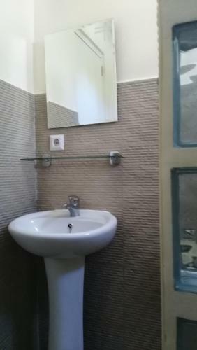 Seaview Mansion Dalaguete Apartment 3