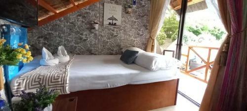 Hostal Blue Moon Inn And Pool Resort