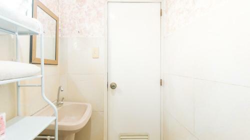 Hotel Cristian Jay Dormitory