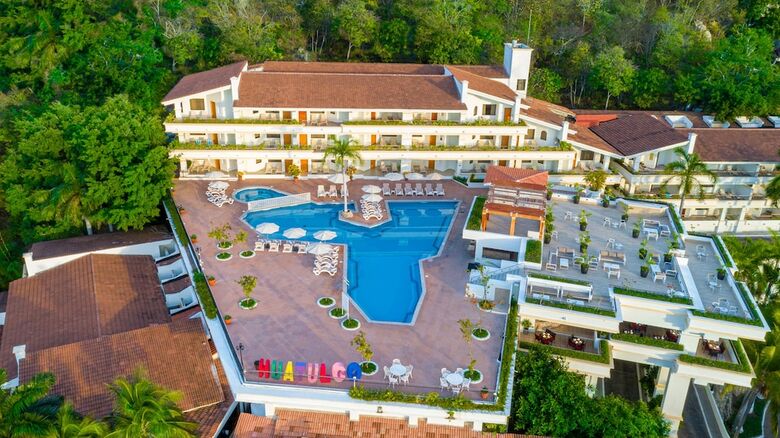 Hotel Crown Pacific Huatulco All Inclusive