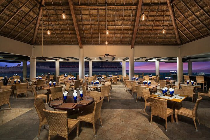 Hotel El Cid La Ceiba Beach