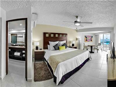 Hotel El Cid La Ceiba Beach