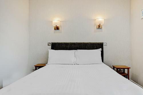 Gables Hotel & Restaurant