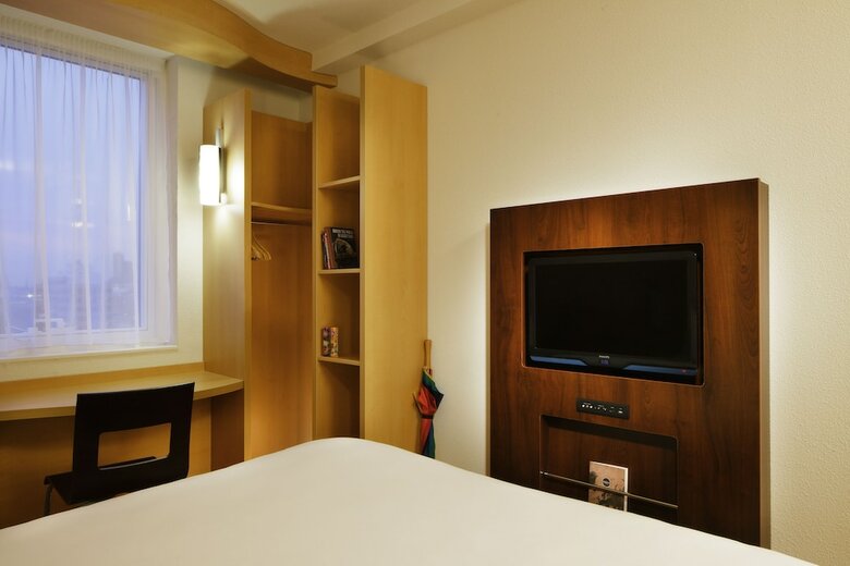 Hotel Ibis London Luton Airport