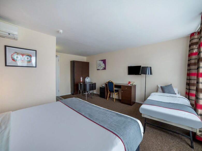 Chiltern Hotel, Luton Airport