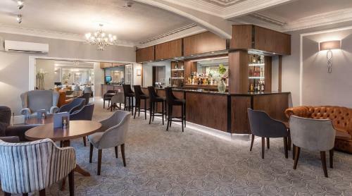 The Royal & Fortescue Hotel