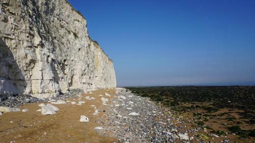 Apartamentos Beachfront With A Parking Space - Direct Accessibility To Kingsgate Bay