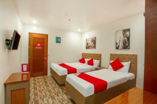 Hotel Oyo 421 Deck 360 Dormitel