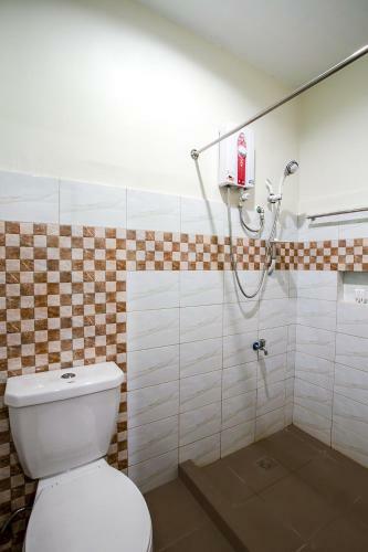 Hotel Oyo 421 Deck 360 Dormitel