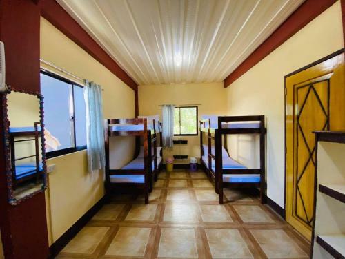Albergue Yolly?s Tourist Inn