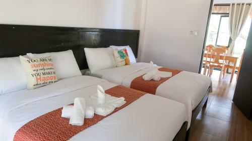 Moon Beach Villas El Nido