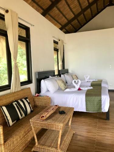 Moon Beach Villas El Nido