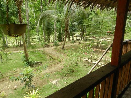 Hotel Nuts Huts