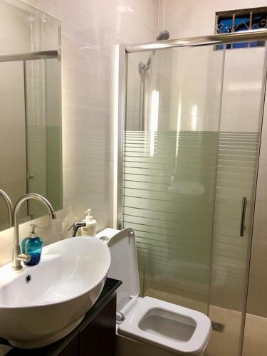 Transient House In Mactan With Van For Rent