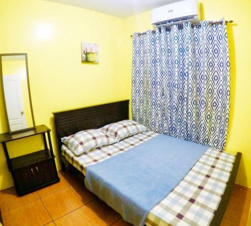 Hostal Arc 2219 Home Rentals 2br