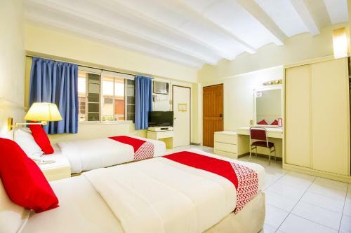 Hotel Vaccinated Staff - Oyo 465 Ford's Inn