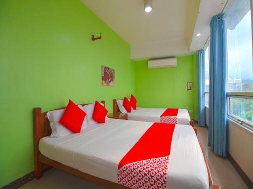 Hotel Vaccinated Staff - Oyo 677 Roseate Pensione