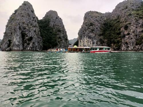 Apartamento Manhnu Floating Homestay