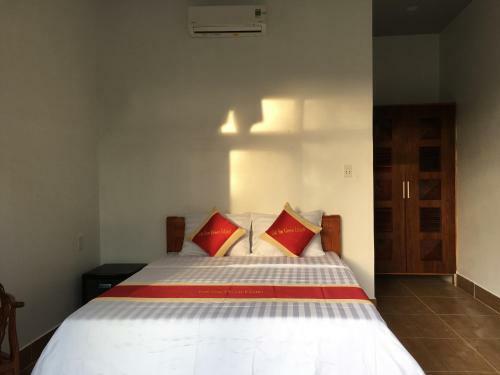 Hostal Con Son Green Island