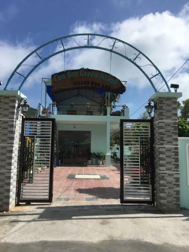 Hostal Con Son Green Island