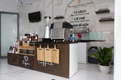 Sunrise Hotel H� Ti�n