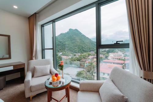 Yen Bien Luxury Hotel