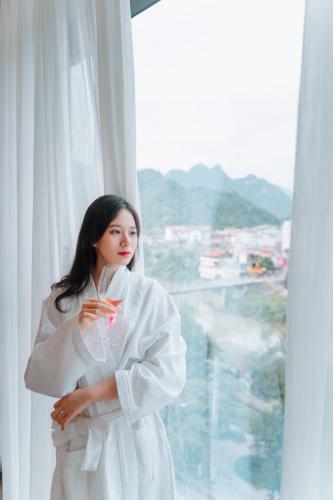 Yen Bien Luxury Hotel
