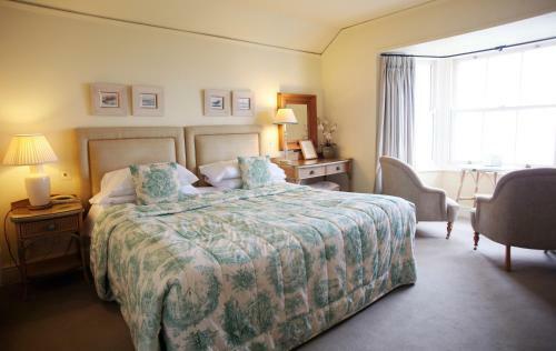 Red Lion Hotel