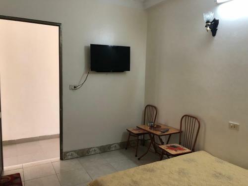 Bed & Breakfast V A Motel