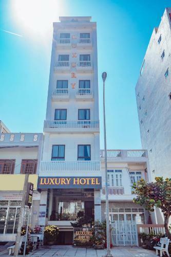 Luxury Hotel Ph� Y�n