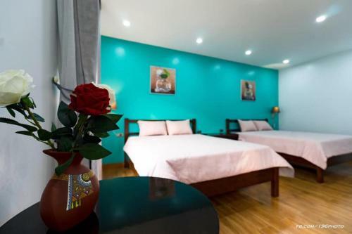 Tropical Villa Halong