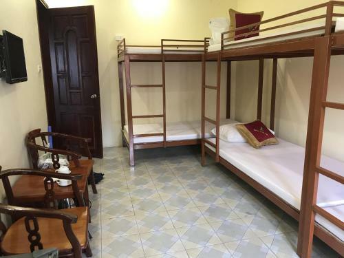 Traveler's Comfort Hotel