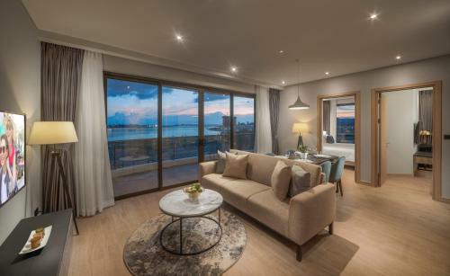 Hotel Citadines Marina Halong