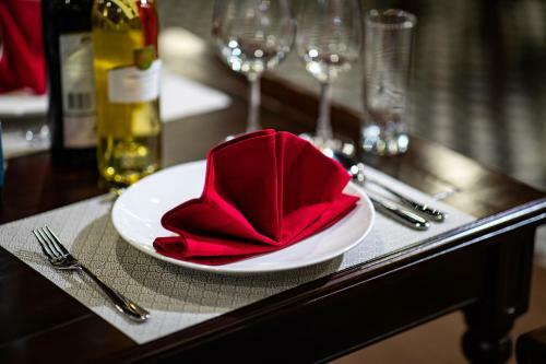 La Casta Regal Cruise