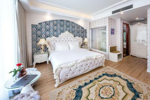 Golden Rose Hotel