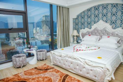 Golden Rose Hotel