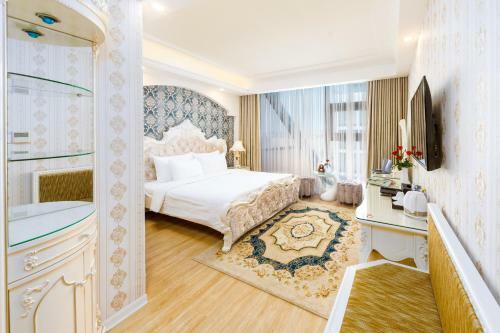 Golden Rose Hotel