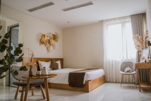 Maple Suite Hotel & Apartment